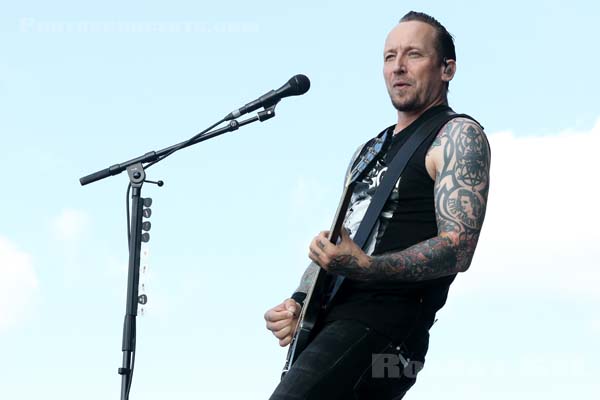 VOLBEAT - 2018-06-18 - BRETIGNY-SUR-ORGE - Base Aerienne 217 - Main Stage - 